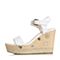 BASTO/百思图夏季专柜同款白色牛皮时尚坡跟女凉鞋TTP04BL6