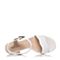 BASTO/百思图夏季专柜同款白色牛皮简约一字带粗跟女凉鞋TCO05BL7