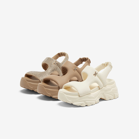 百思图2024夏季新款时尚户外休闲老爹运动凉厚底女凉鞋UCJ11BL4