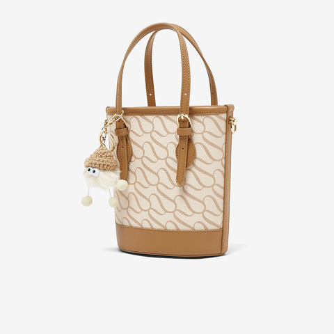 百思图2025春季新款商场同款时尚通勤水桶包单肩斜挎包女X3649AX5