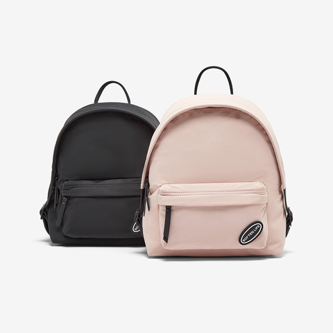 百思图2025春季新款商场同款简约户外休闲双肩背包女X3620AX5