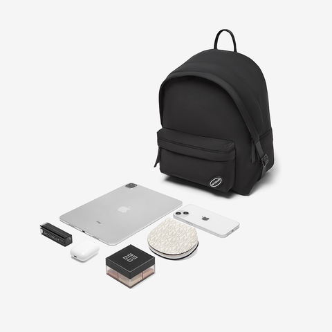 百思图2025春季新款商场同款简约休闲大容量双肩背包女X3621AX5