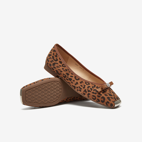 百思图2025春季新款简约通勤时尚蝴蝶结方头浅口女单鞋A4503AQ5