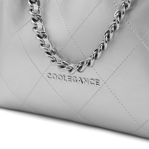 百丽包包女2024秋新小香风链条休闲垃圾袋单肩斜挎托特包D1763CX4