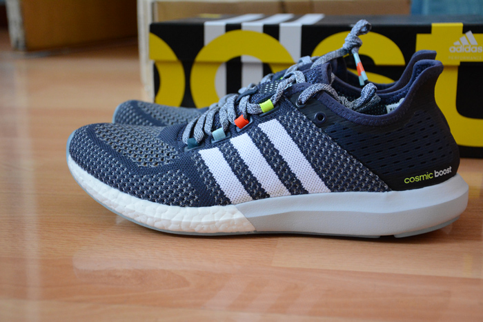adidas阿迪达斯新款女子清风系列跑步鞋b34347