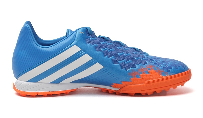 adidas阿迪达斯2013新款男子猎鹰系列tf碎钉足球鞋q21670
