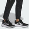 adidas阿迪达斯2025女子RUN W WV PANTS梭织长裤KC0377