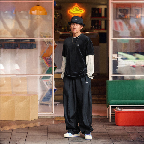 adidas Originals阿迪三叶草2025男子VELVET TEE SS针织无领短TKH3923