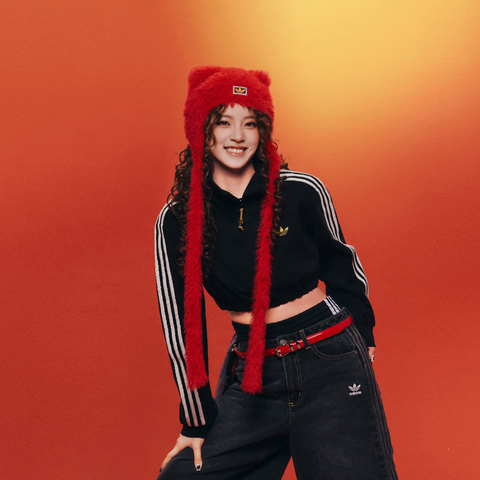 Adidas Original阿迪三叶草2025女子LNY HALFZIP W针织无帽卫衣KT3135