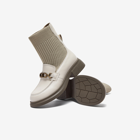 百思图2023冬季新款商场同款时尚金属扣袜靴粗跟女短靴VSE01DD3