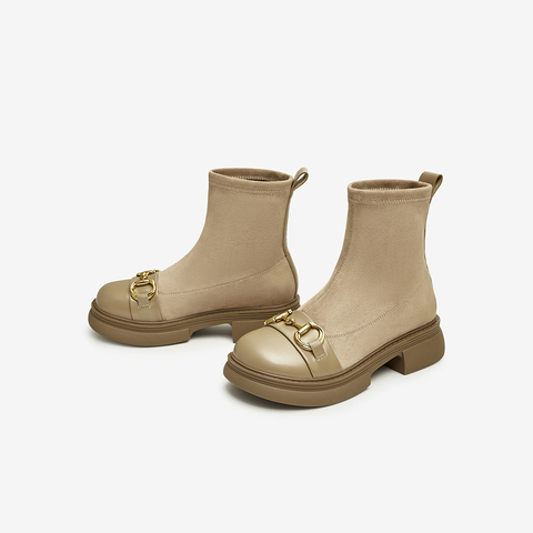 百思图2023冬季新款商场同款时髦金属扣弹力靴粗跟女短靴VUM04DD3