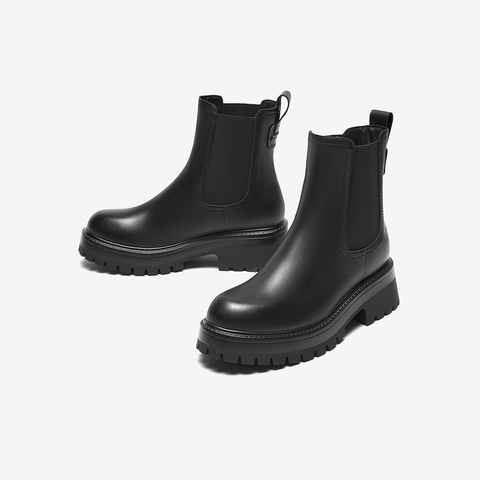 百思图2023冬季新款商场同款时髦简约烟筒靴粗跟女短靴TN362DZ3