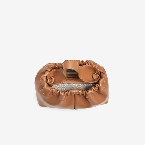 百思图2023冬季新款时髦休闲通勤云朵手提包单肩斜挎包女X3263DX3