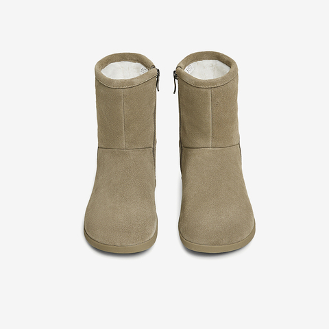 百思图2024冬季新款商场同款简约户外雪地靴平跟女中靴BG118DZ4