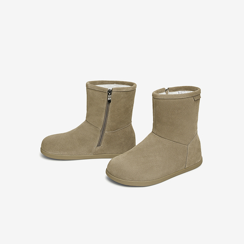 百思图2024冬季新款商场同款简约户外雪地靴平跟女中靴BG118DZ4