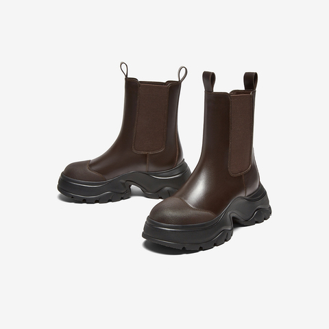 百思图2024冬季新款商场同款时髦潮流烟筒靴粗跟女短靴UQS01DD4