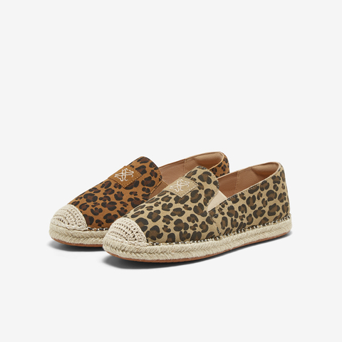 百思图2025春季新款简约休闲通勤渔夫鞋平跟女单鞋A0233AA5