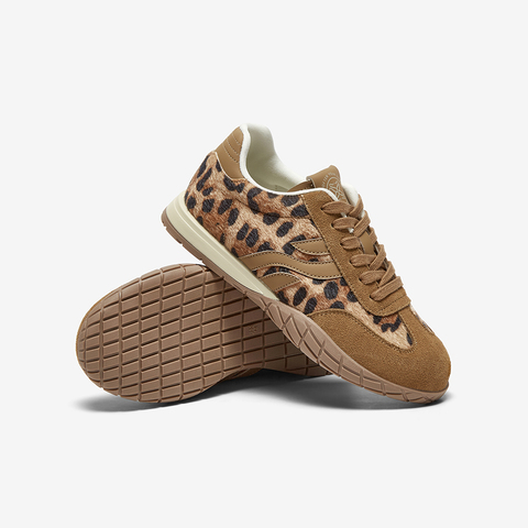 百思图2025春季新款时尚复古运动德训鞋平跟户外女休闲鞋V0110AM5