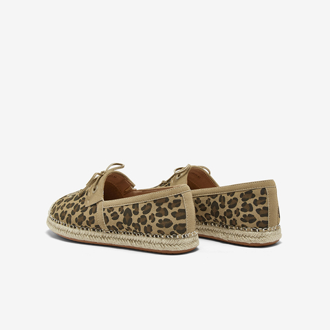 百思图2025春季新款简约复古通勤渔夫鞋平跟女单鞋A0303AA5