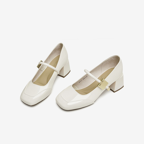 百思图2025春季新款时尚简约法式玛丽珍鞋粗跟女单鞋M1111AQ5