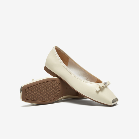 百思图2025春季新款简约通勤时尚蝴蝶结方头浅口女单鞋A4503AQ5