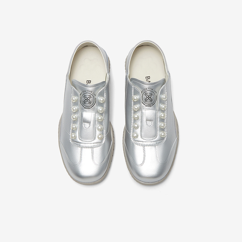 百思图2025春季新款商场同款简约休闲德训鞋平跟女休闲鞋E5261AM5