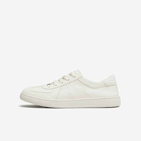 百思图2025春季新款商场同款简约运动小白鞋平跟男休闲鞋700DAM5