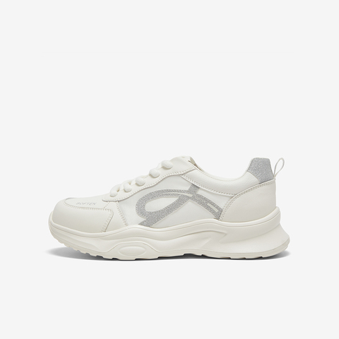 百思图2025春季新款商场同款时尚简约小白鞋厚底女休闲鞋D7742AM5