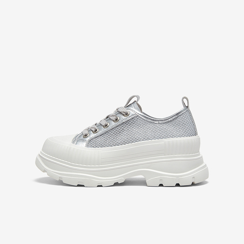 百思图2025夏季新款时髦户外街头小白鞋厚底女休闲鞋D7712BM5