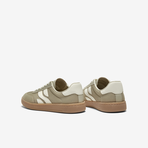 百思图2025春季新款商场同款户外复古德训鞋平跟男休闲鞋Y1881AM5