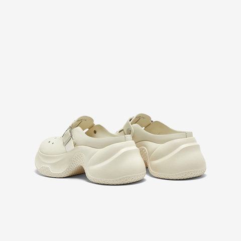 百思图2025夏季新款商场同款简约休闲洞洞鞋厚底女拖鞋URC02BH5