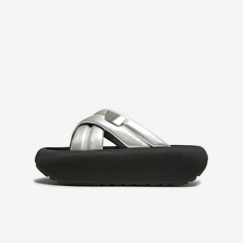 百思图2025夏季新款商场同款时尚简约休闲拖厚底女拖鞋E8820BT5