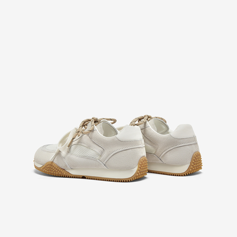 百思图2025夏季新款简约户外运动厚底圆头女休闲鞋E5517BM5