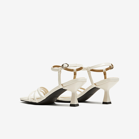 百思图2025夏季新款简约时尚通勤一字带细高跟女凉鞋B6116BL5