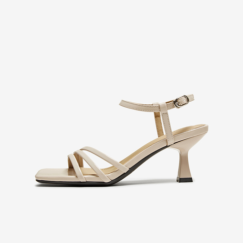 百思图2025夏季新款简约时尚通勤一字带细高跟女凉鞋B6116BL5