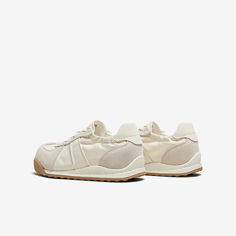 百思图2025秋季新款商场同款时尚复古德训鞋厚底女休闲鞋D3165CM5