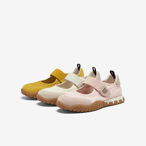 百思图2025秋季新款时尚休闲户外玛丽珍鞋平跟圆头女单鞋I5728CQ5