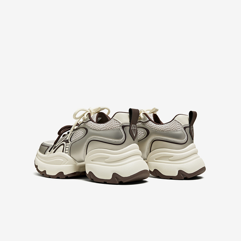 百思图2025秋季新款老爹鞋时尚街头厚底增高女休闲鞋B3111CM5