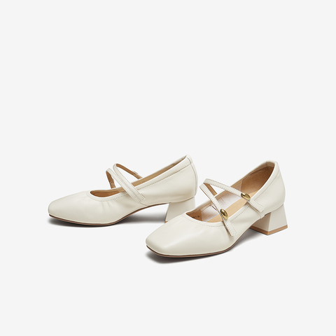 百思图2025秋季新款商场同款玛丽珍鞋法式方头浅口女单鞋C5911CQ5