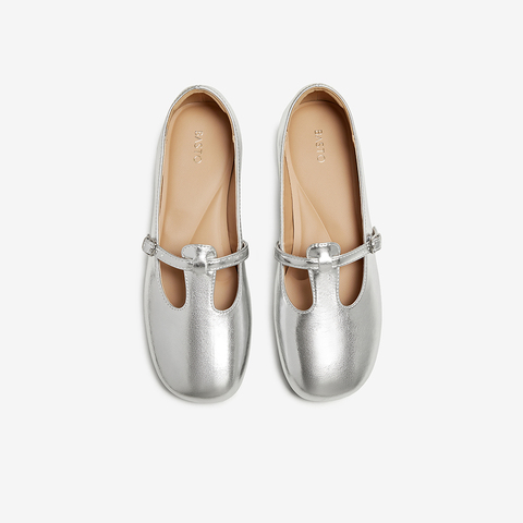 百思图2025秋季新款玛丽珍鞋简约复古浅口粗跟女单鞋B9929CQ5