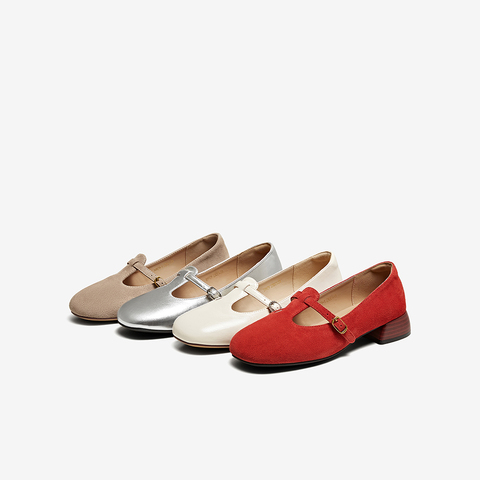 百思图2025秋季新款玛丽珍鞋简约复古浅口粗跟女单鞋B9929CQ5