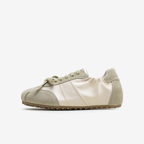 百思图2025秋季新款德训鞋时尚街头潮流运动女休闲鞋D3223CM5