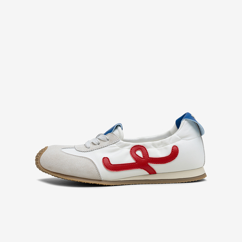 百思图2025秋季新款德训鞋时尚简约户外运动女休闲鞋X1519CA5