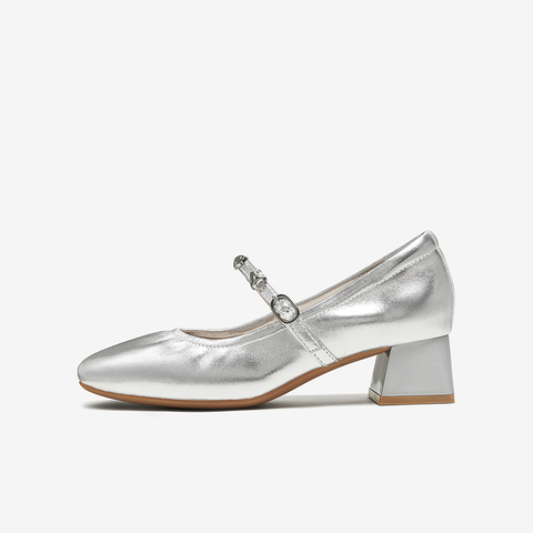 百思图2025秋季新款玛丽珍鞋时尚复古法式浅口女单鞋C1638CQ5