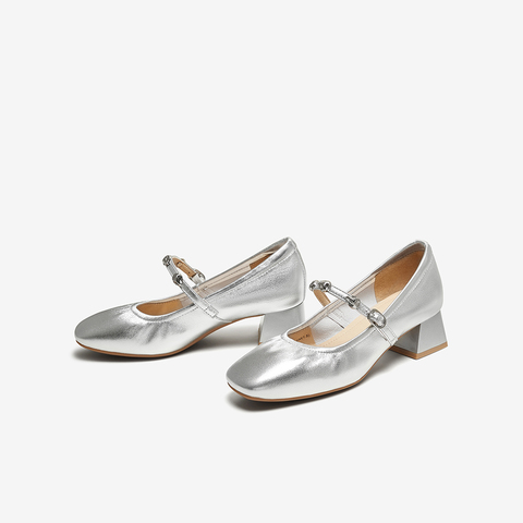 百思图2025秋季新款玛丽珍鞋时尚复古法式浅口女单鞋C1638CQ5