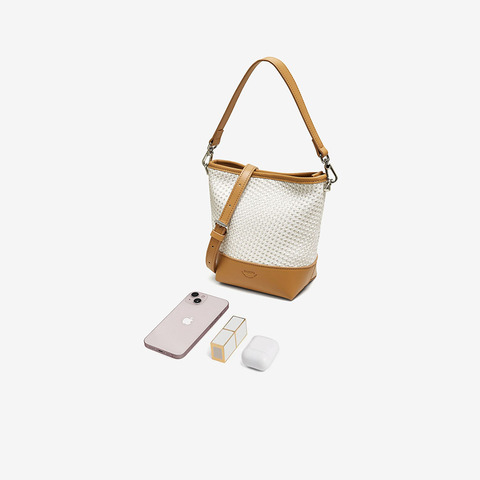 百思图2025夏季新款商场同款水桶包时尚通勤单肩斜挎包女TY002BX5