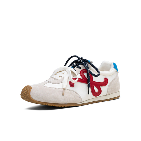 百思图2025秋季新款德训鞋时尚潮流街头复古女休闲鞋CN611CM5