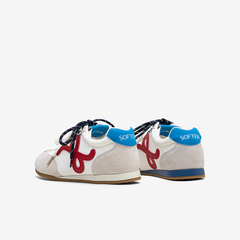 百思图2025秋季新款德训鞋时尚潮流街头复古女休闲鞋CN611CM5