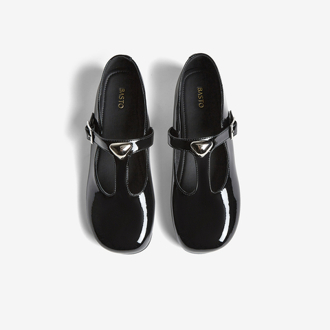 百思图2025秋季新款时尚简约复古玛丽珍鞋方跟女单鞋B3026CA5