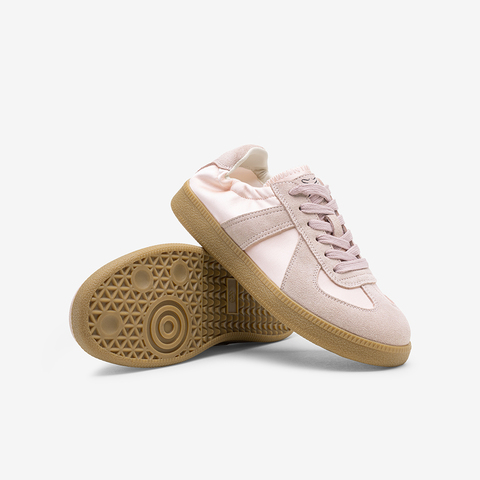 百思图2025秋季新款德训鞋时尚复古户外运动女休闲鞋D3192CM5